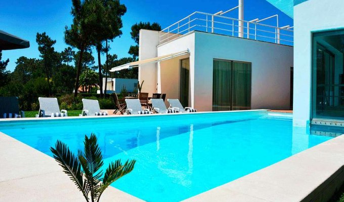 Aroeira Portugal Villa Holiday Rental  with private heated pool on Golf course and close to the beach, Lisbon Coast