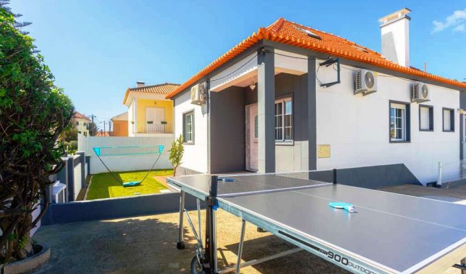 Charneca de Caparica Portugal Villa Holiday Rental  with secure private pool and close to the beach, Lisbon Coast