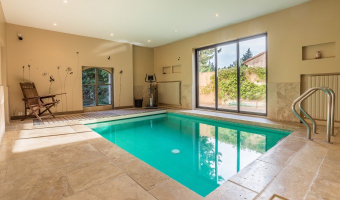 Saint Remy de Provence Luxury villa rentals  with heated private pool and hammam