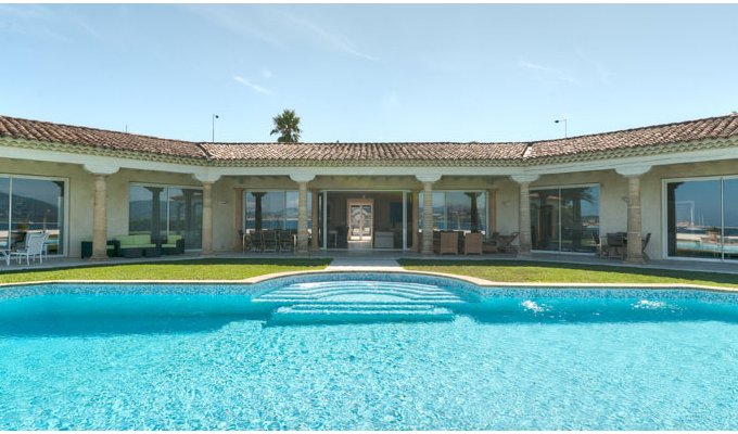 Luxury French Riviera Villa Rental Saint Tropez Ramatuelle near beach sea view Concierge Services.