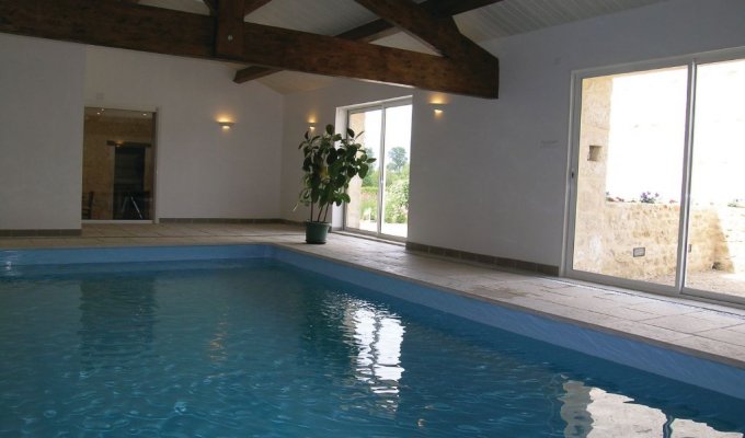 Vendee Holiday Home Rental Fontenay Le Comte with private indoor pool