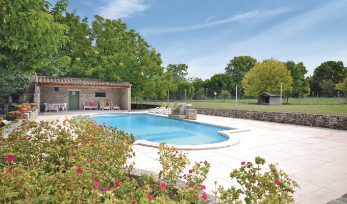 Luberon Holiday Home Rental with Private Pool