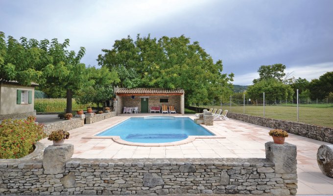 Luberon Holiday Home Rental with Private Pool
