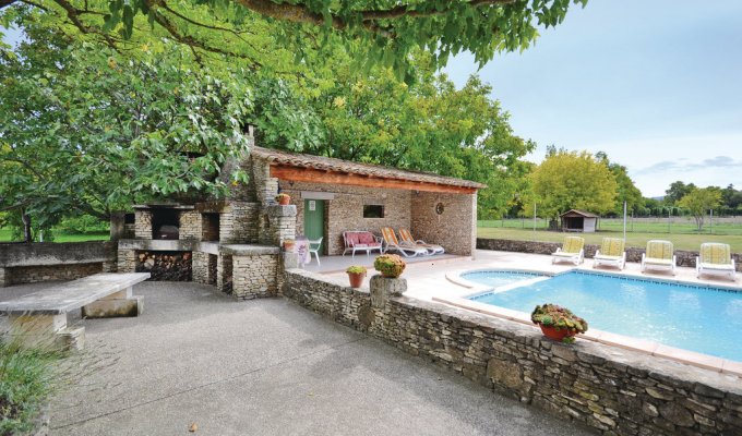 Luberon Holiday Home Rental with Private Pool