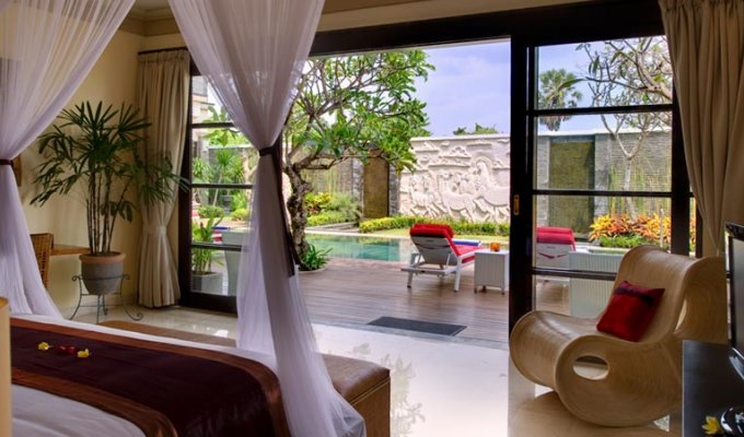 Seminyak Bali villa rental private pool from the beach with staff included