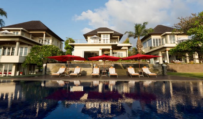 Indonesia Bali Rental Villa on the beach with private pool and staff