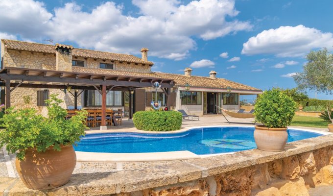 Villa to rent in Mallorca private pool Muro (Balearic Islands)