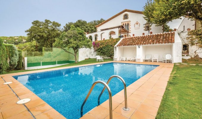 Villa to rent in Barcelona Arenys de Munt