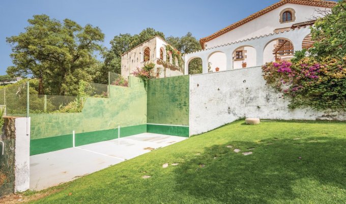 Villa to rent in Barcelona Arenys de Munt