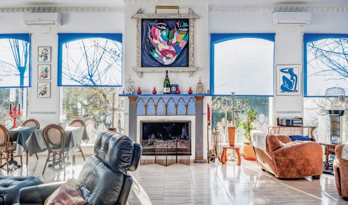 Fancy decorated living room