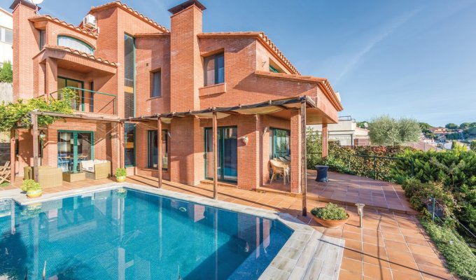 Villa to rent in Barcelona Canet de Mar