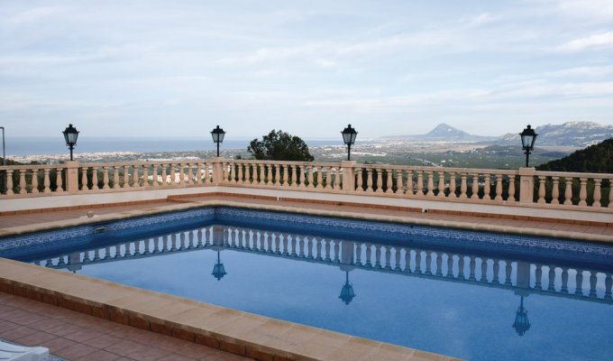 Villa to rent in Valencia piscine privée Oliva (Spain)