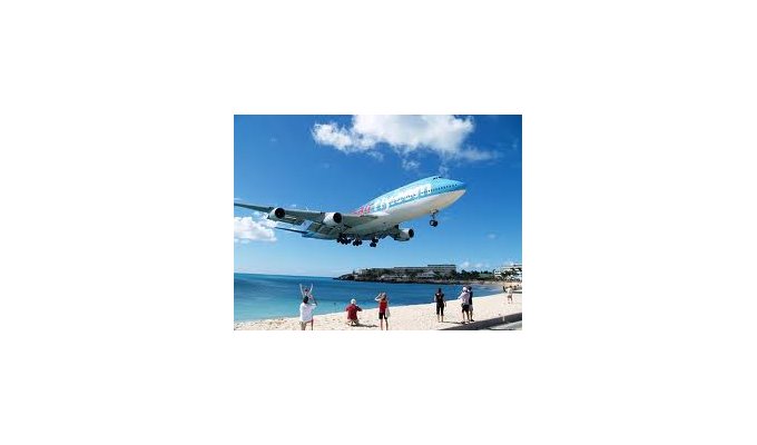 St Martin Holidays - Apartment Vacation Rentals with pool - right on the beach - Orient beach - Caribbean - FWI