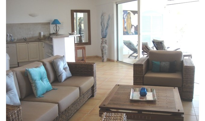 St Martin Holidays - Apartment Vacation Rentals with pool - right on the beach - Orient beach - Caribbean - FWI