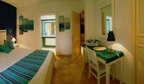 Orient Bay photo #11