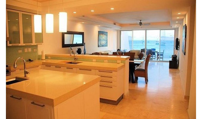 St Maarten - condo rental on the beach - Simpson Bay - Caribbean - DWI