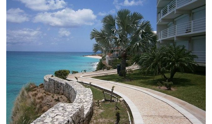 ST MAARTEN - Beachfront Condos Vacation Rentals in resort with pool - Cupecoy - Caribbean - Netherland Antilles -DWI