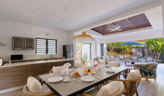 Mauritius Beachfront villa close to L'Ile aux Cerfs 