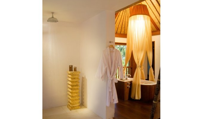 Lombok Luxury Villa, Holiday rentals on Sira Beach, Lombok, Bali