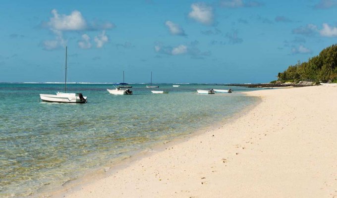 Beachfront Mauritius Villa rentals in Pointe d'Esny south coast  