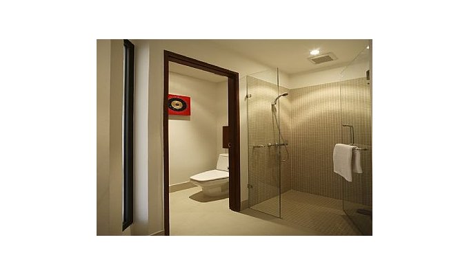 Furnished apartment vacation rentals on the beach near Patong and Phuket