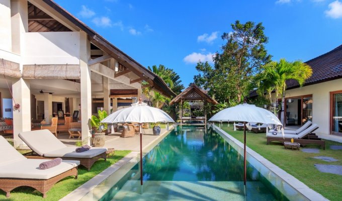 Seminyak Bali villa rental private pool from the beach and staff included
