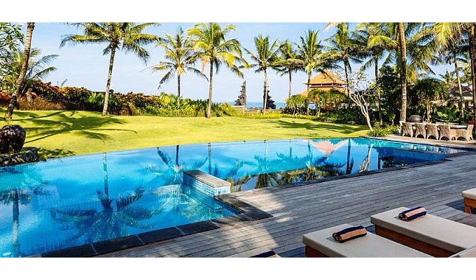 Bali Canggu Villa Rental with private pool by the sea with staff 