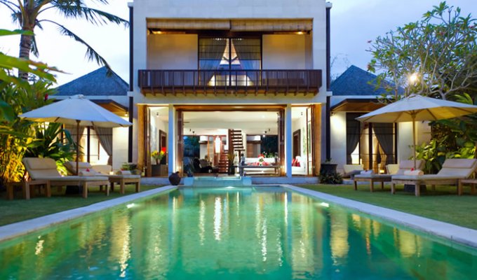 Indonesia Bali Rental Villa on the beach with private pool and staff