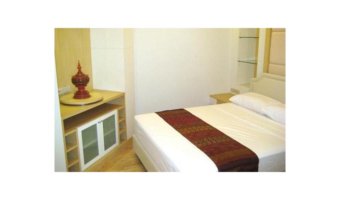 Apartment Condo Holiday rental in luxury complex Riverside Bangkok