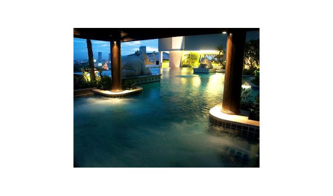 Apartment in Condo Holiday rental in luxury complex Riverside Bangkok