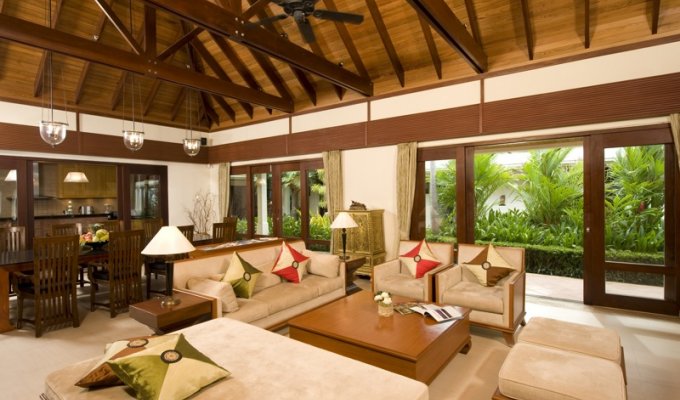 Seaside luxury villa rentals Koh Samui, Maenam Beach