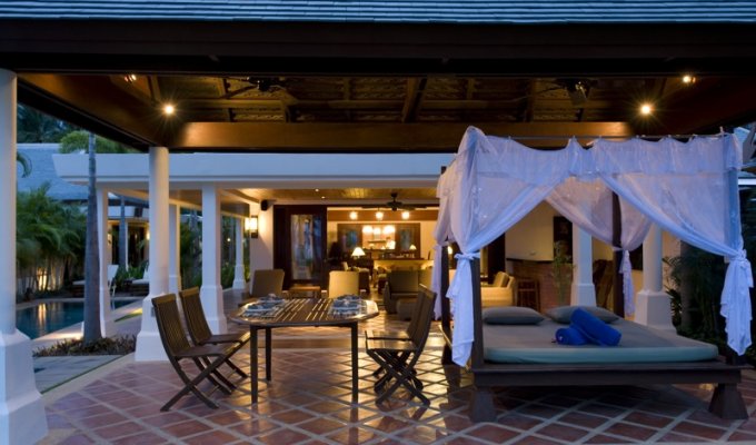 Seaside luxury villa rentals Koh Samui, Maenam Beach