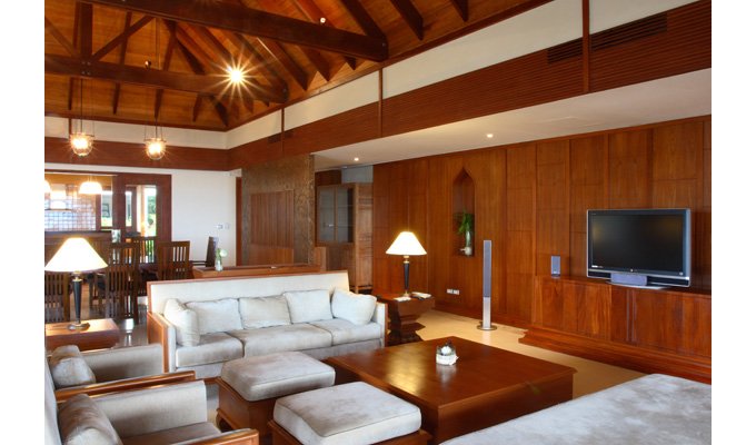Seaside luxury villa rentals Koh Samui, Maenam Beach