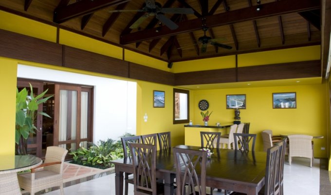 Seaside luxury villa rentals Koh Samui, Maenam Beach