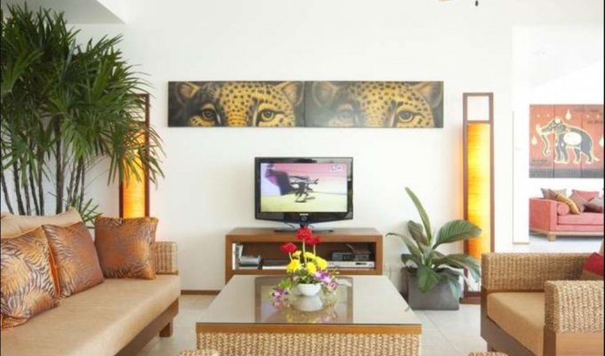 Vacation serviced Apartments Rentals, Kamala, Phuket. Luxury residence with all facilities, swimming pool, daily maid service, gym.