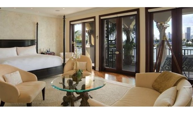 South Beach Luxury Villa Hotel Vacation Rental, Miami Florida