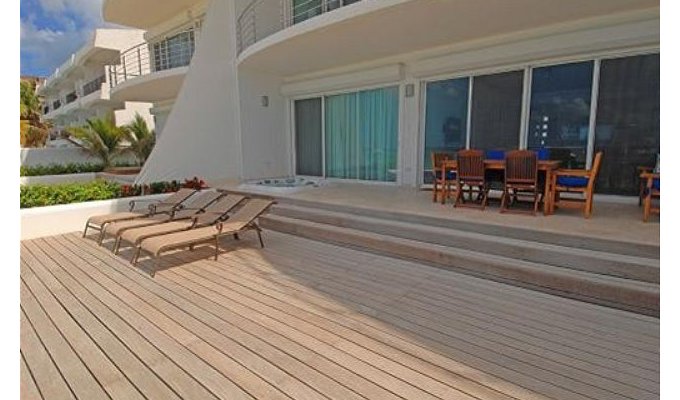 SINT MAARTEN - Seafront condo vacation rental with pool - Simpson Bay - Caribbean - DWI