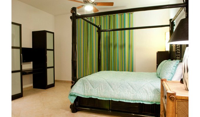 St. Maarten Seaview Condo Rentals Cupecoy Caribbean DWI