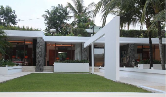 Bali Canggu Villa Rental with private pool and staff