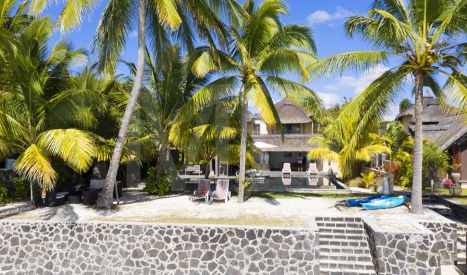 Mauritius beachfront villa rental Belle Mare Beach Pool & Chef Kayaks