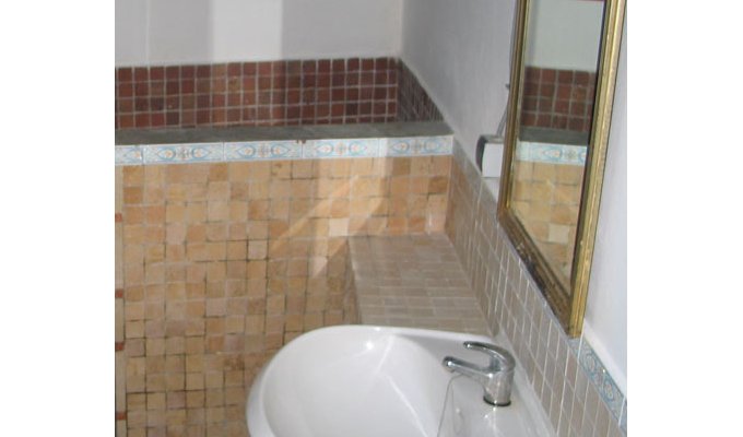 Pool-side House Bathroom