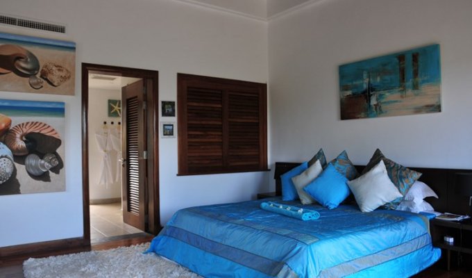 Mauritius luxury Villas Rentals between golf & beach 200 m South West Coast