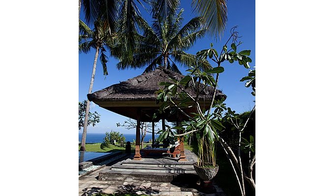 Lombok villa Rental in a resort