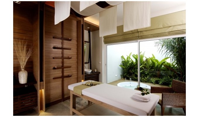 Beachfront Luxury villa Rentals, private pool & staff, Phuket Resort & Spa