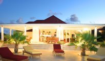 Orient Bay photo #1