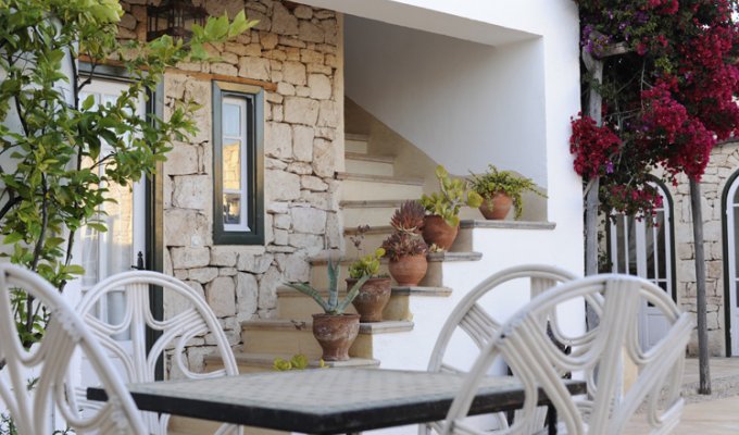 Pool of luxury villa in Essaouira 