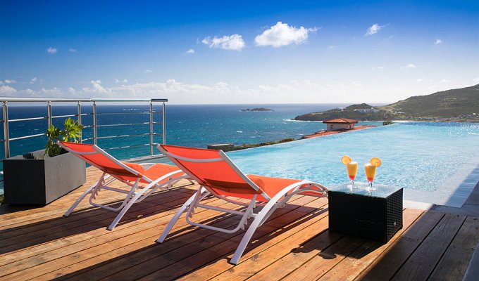 St Maarten Tamarind Hill Estates Villa rentals Pool & Jacuzzi ocean view