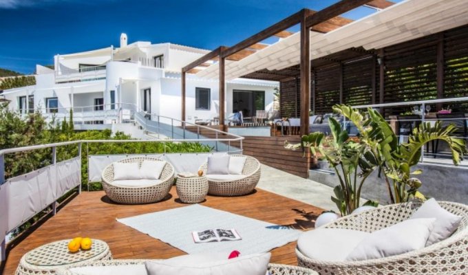 Luxury villa to rent in Ibiza private pool seafront - Vista Alegre (Balearic Islands)