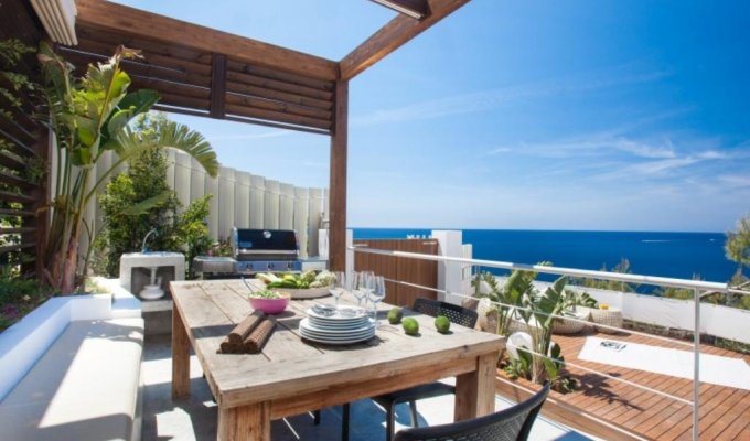 Luxury villa to rent in Ibiza private pool seafront - Vista Alegre (Balearic Islands)