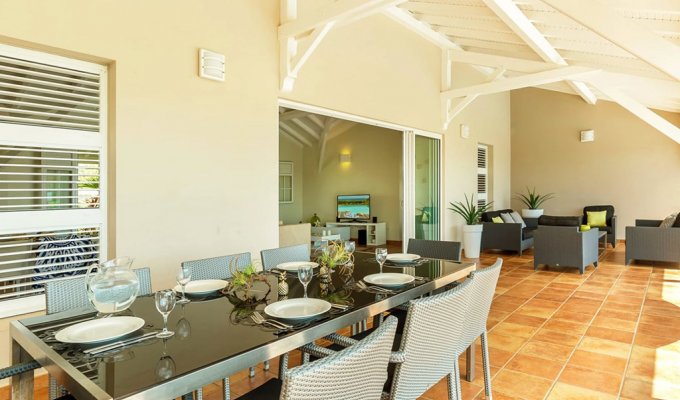 Martinique seaside villa private pool and close to the beach